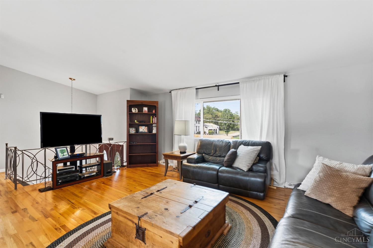 4925 Springdale Road Cincinnati, OH 45251 - Photo 18 of 67 Gallery Image 18