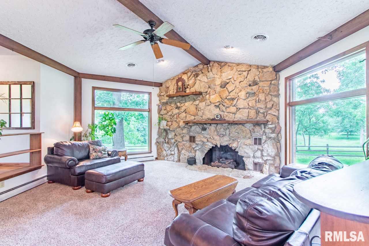 22272 Hirstein Road Morton, IL 61550 - Photo 5 of 36 Gallery Image 5