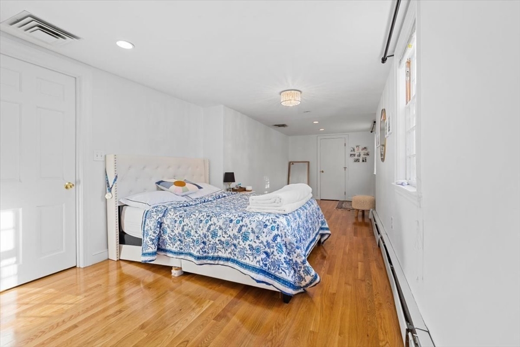 146 Arnold Road Newton, MA 02459 - Photo 12 of 24