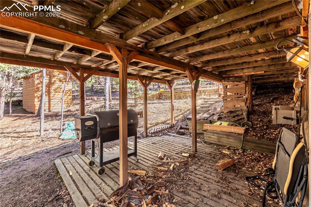 44 Anderson Road Florissant, CO 80816 - Photo 29 of 31 a view of a chairs and table in a patio