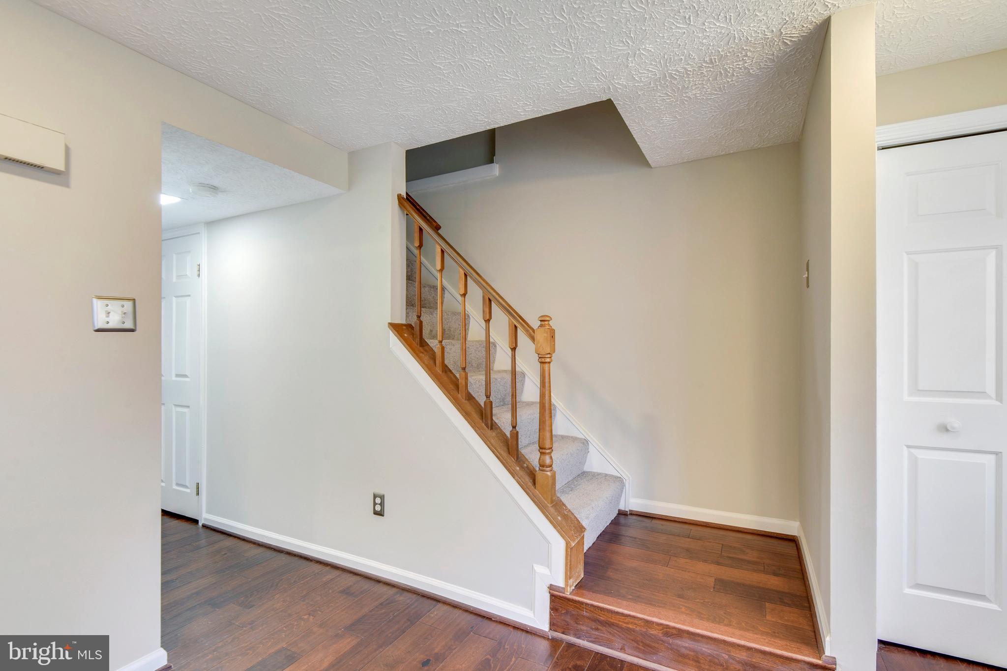 1531 Poplar Grove Drive Reston, VA 20194 - Photo 17 of 36 Comfortable living on two levels