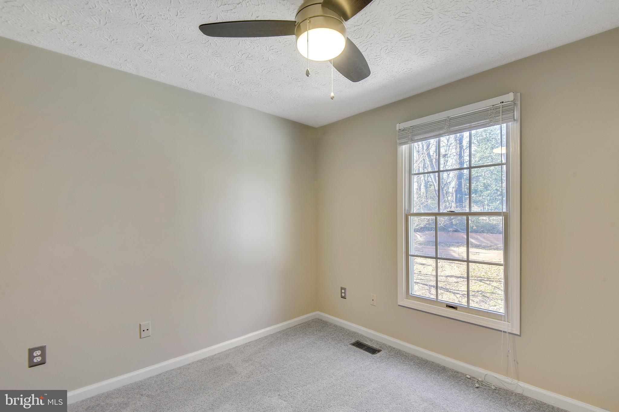 1531 Poplar Grove Drive Reston, VA 20194 - Photo 28 of 36 2nd Bedroom