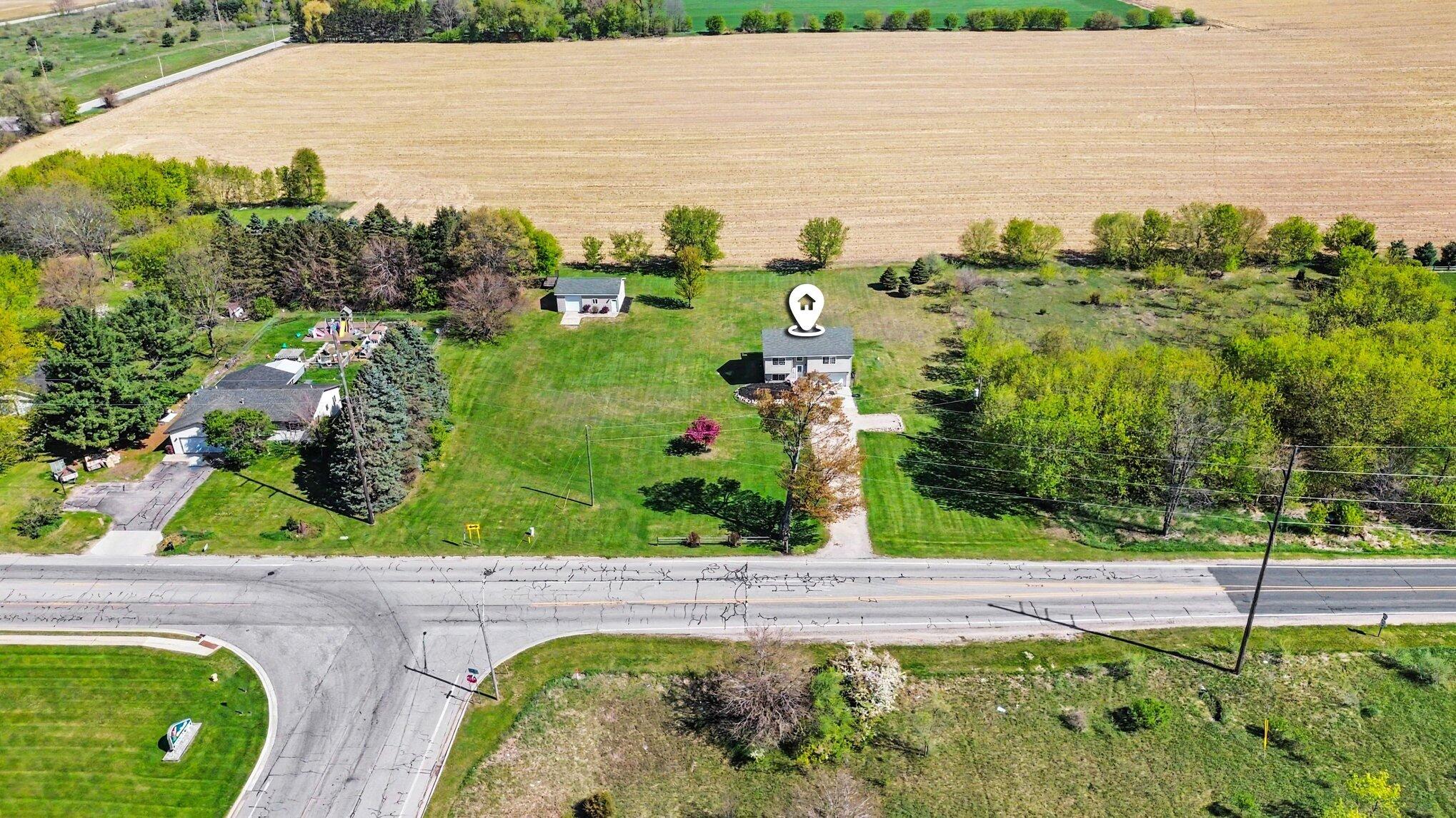 7864 County Farm Road Greenville, MI 48838 - Photo 7 of 32 009_file_7706