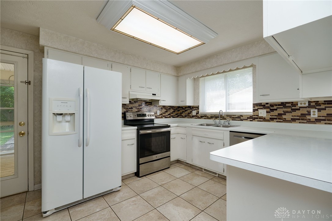 5660 Overbrooke Road Dayton, OH 45440 - Photo 14 of 37 Gallery Image 14