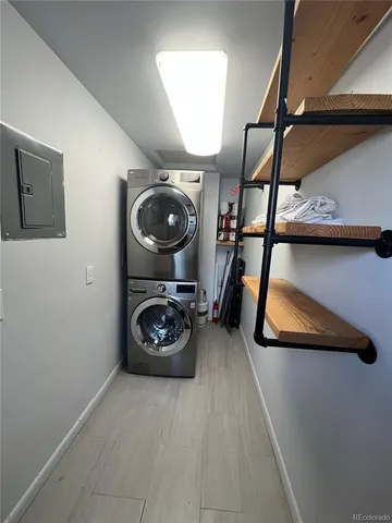 $1,975 | 2086 South Pearl Street, Denver, CO 80210