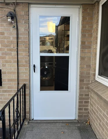 $1,975 | 2086 South Pearl Street, Denver, CO 80210