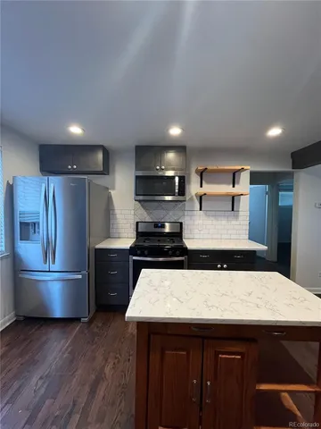 $1,975 | 2086 South Pearl Street, Denver, CO 80210