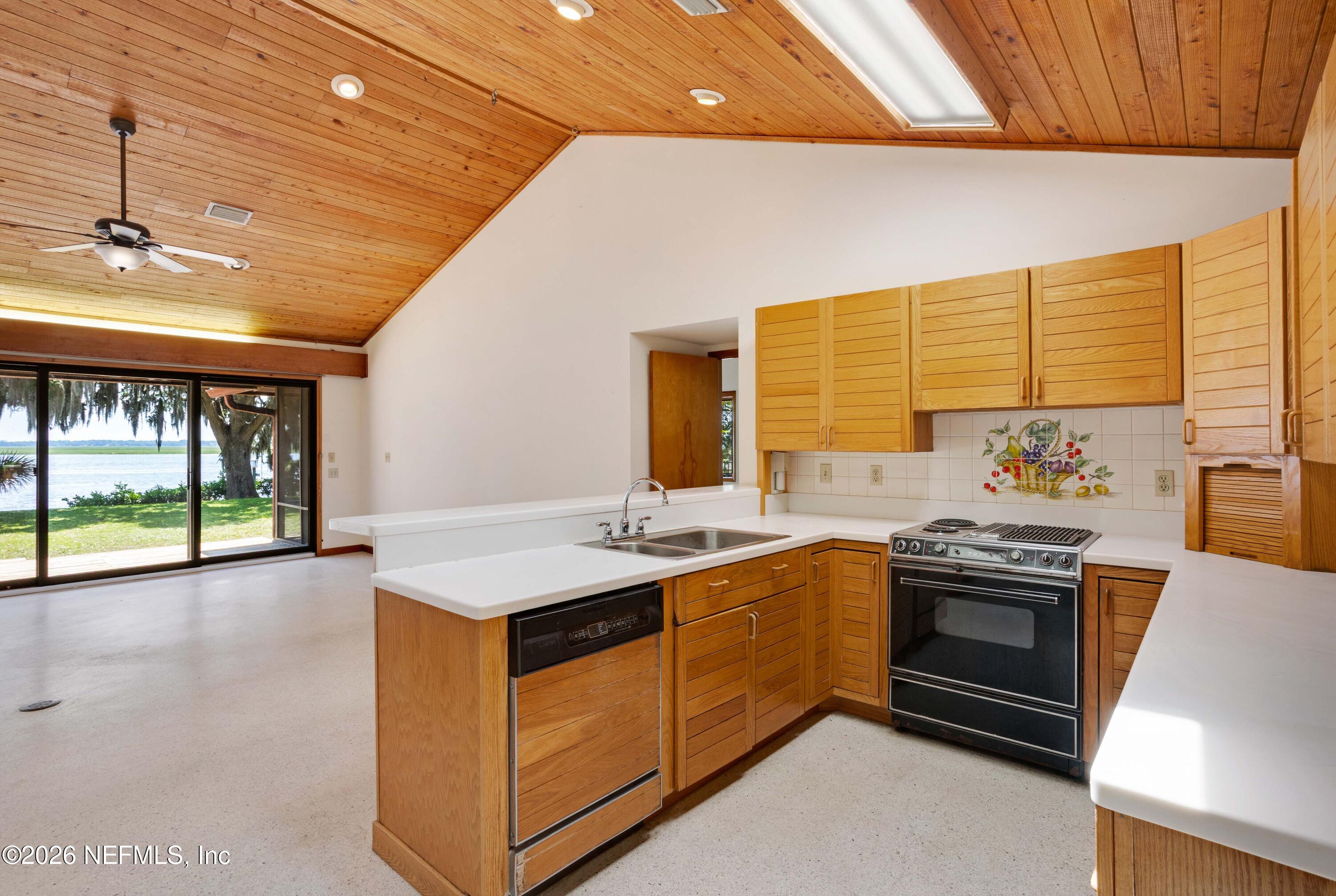 1209 Manucy Road Fernandina Beach, FL 32034 - Photo 12 of 37 1209Manucy_Kitchen3