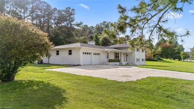 $665,000 | 1412 Youngs Mill Road, Greensboro, NC 27406