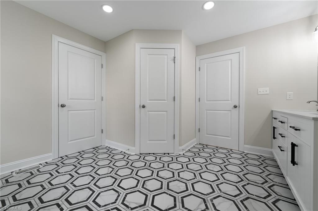 1412 Youngs Mill Road Greensboro, NC 27406 - Photo 33 of 50