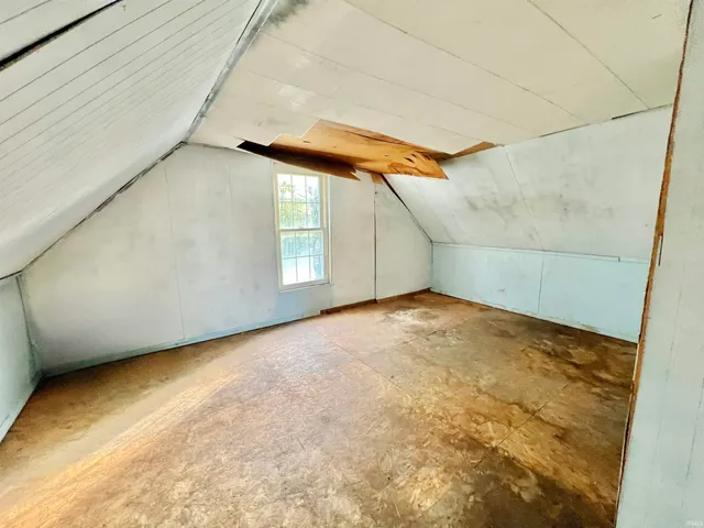 $79,900 | 10170 West 565 South, Owensville, IN 47665