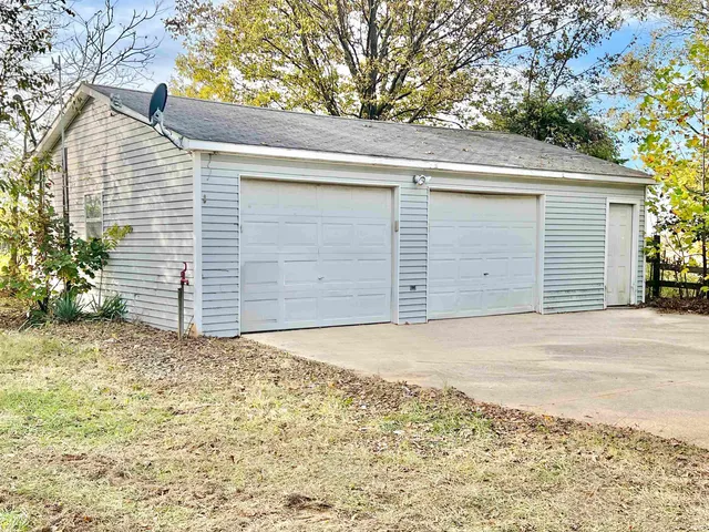 $79,900 | 10170 West 565 South, Owensville, IN 47665