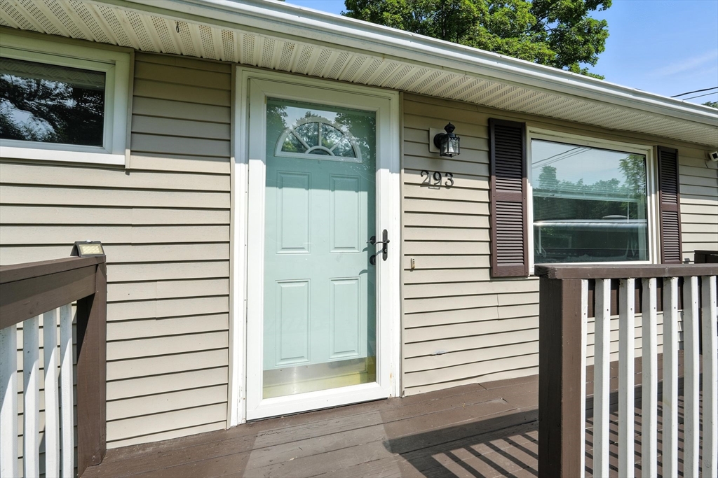 293 Laurelton Street Springfield, MA 01109 - Photo 8 of 40 Gallery Image 8