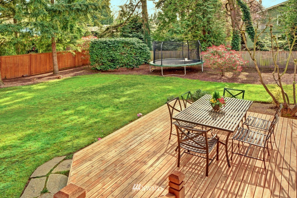 2240 Evergreen Point Road Medina, WA 98039 - Photo 19 of 20