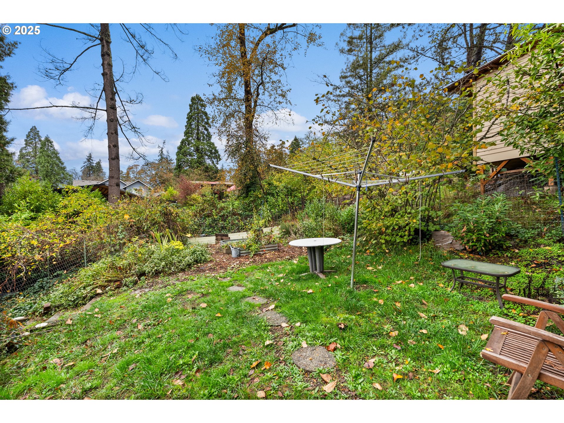 1933 East 28th Avenue Eugene, OR 97403 - Photo 26 of 35