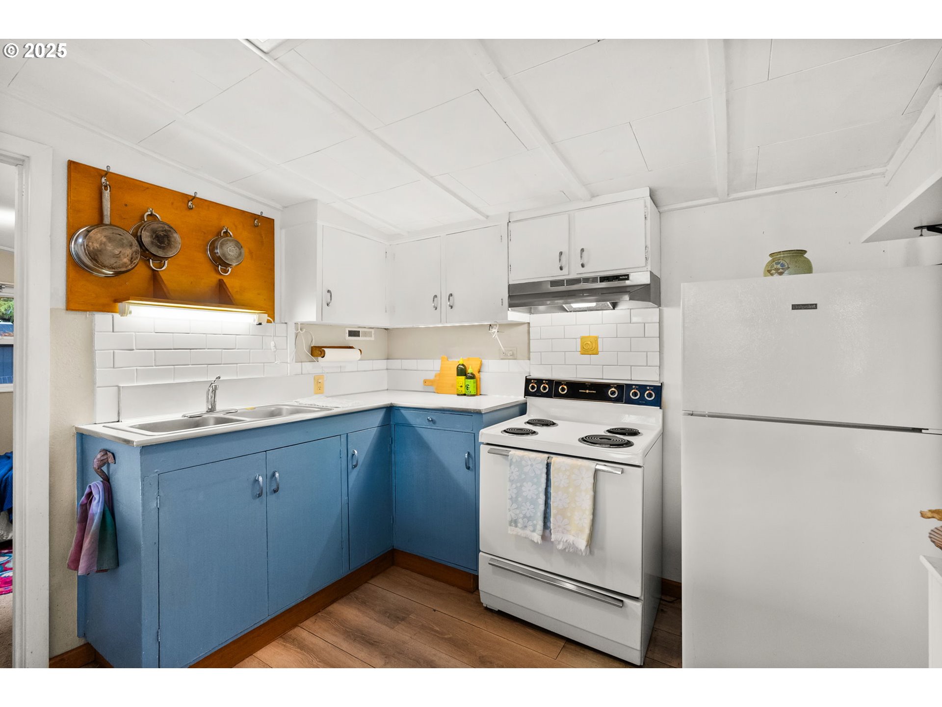 1933 East 28th Avenue Eugene, OR 97403 - Photo 7 of 35