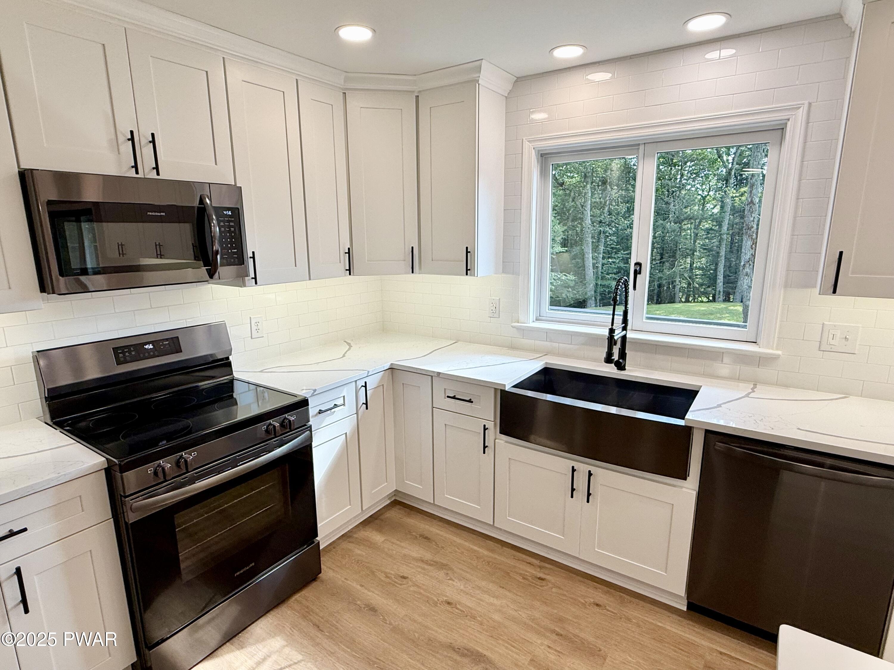 101 Lyle Road Milford, PA 18337 - Photo 10 of 66 Black Stainless Steel Appliances