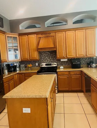 $795,000 | 330 Glen Club Drive, DeBary, FL 32713