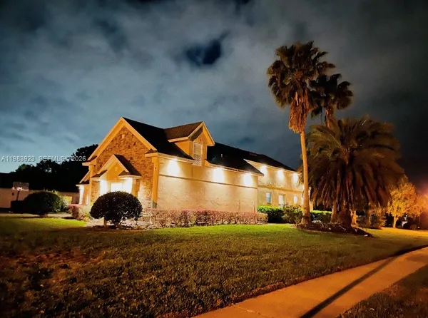 $795,000 | 330 Glen Club Drive, DeBary, FL 32713