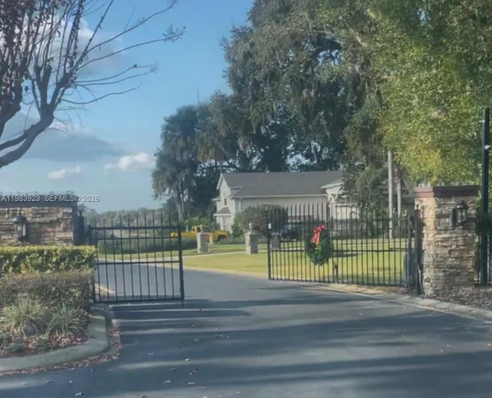 $795,000 | 330 Glen Club Drive, DeBary, FL 32713