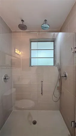 $2,950 | 2031 Meridian Avenue, Unit 5, Miami Beach, FL 33139