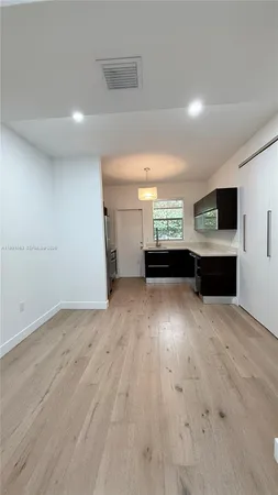 $2,950 | 2031 Meridian Avenue, Unit 5, Miami Beach, FL 33139