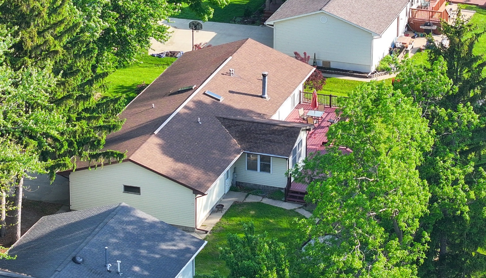 12892 Lawrence Road Sterling, IL 61081 - Photo 28 of 29 an aerial view of a house