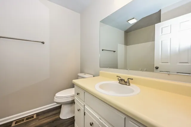 $1,975 | 2004 Sanford Drive, Mount Juliet, TN 37122