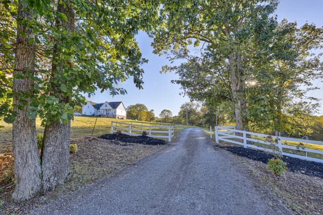 $1,300,000 | 1380 Haley Road, Watertown, TN 37184