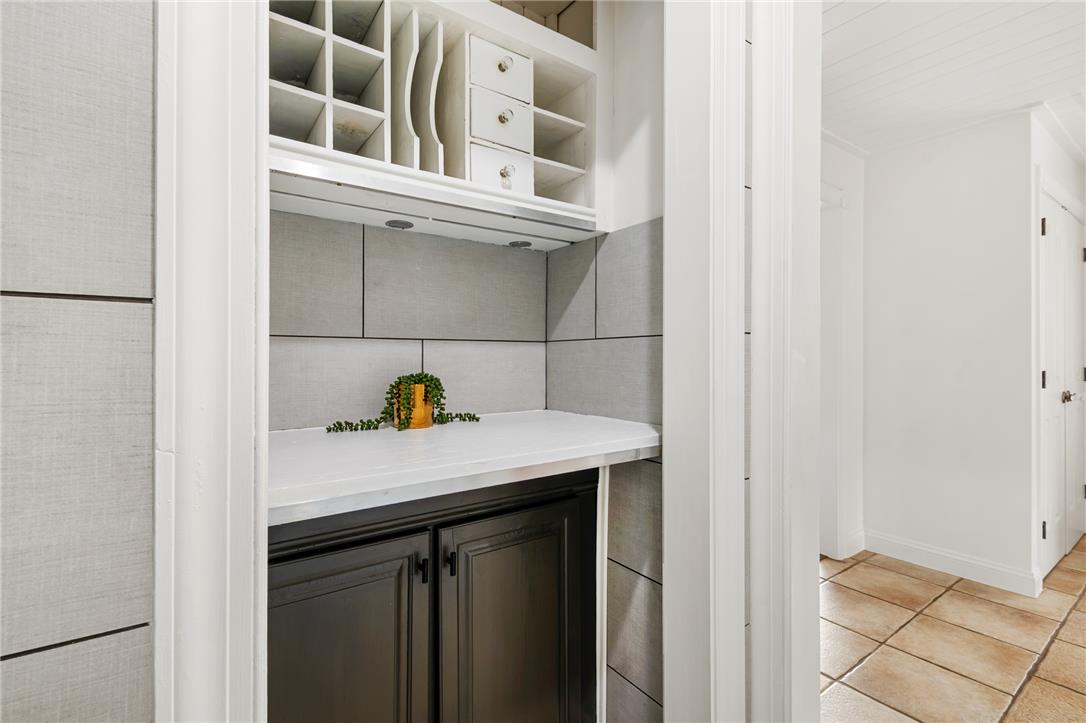 2230 Greenwood Road Allentown, PA 18103 - Photo 20 of 86