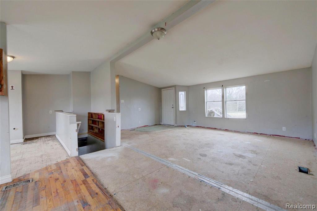 9473 Crofoot Road Fowlerville, MI 48836 - Photo 35 of 89 Gallery Image 35