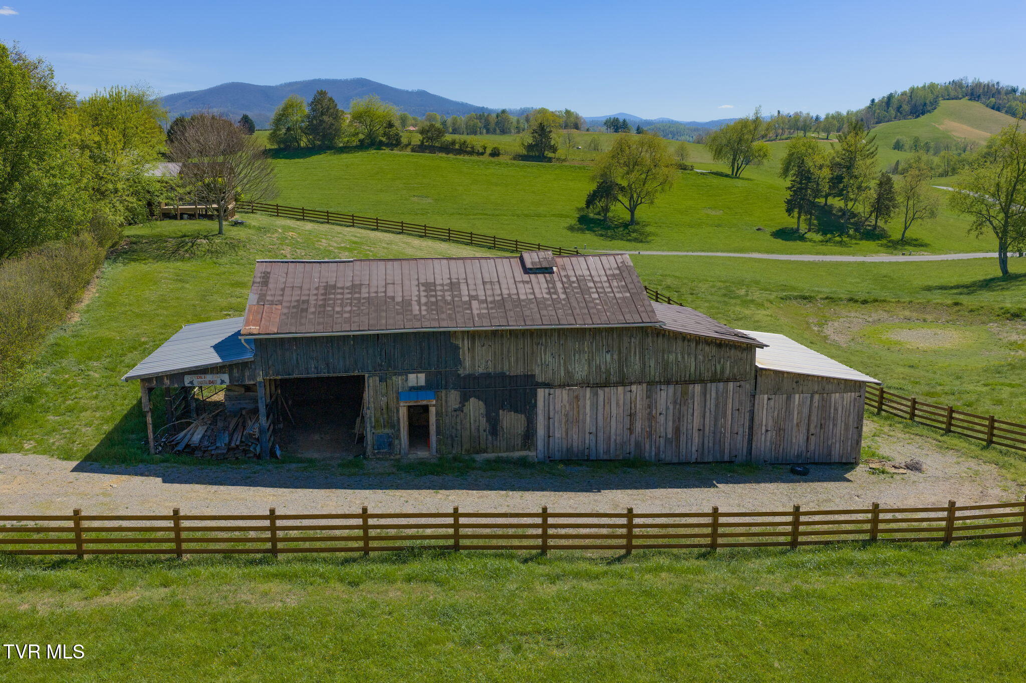 1458 Dry Hill Road Butler, TN 37640 - Photo 54 of 55 89-web-or-mls-DJI_20260415151758_0340_D