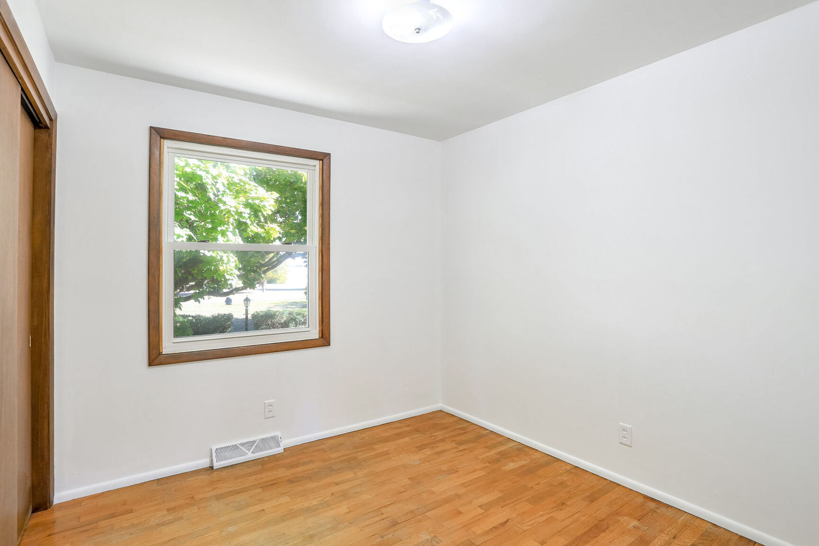 205 South Prairie View Road Mahomet, IL 61853 - Photo 17 of 40 Gallery Image 17