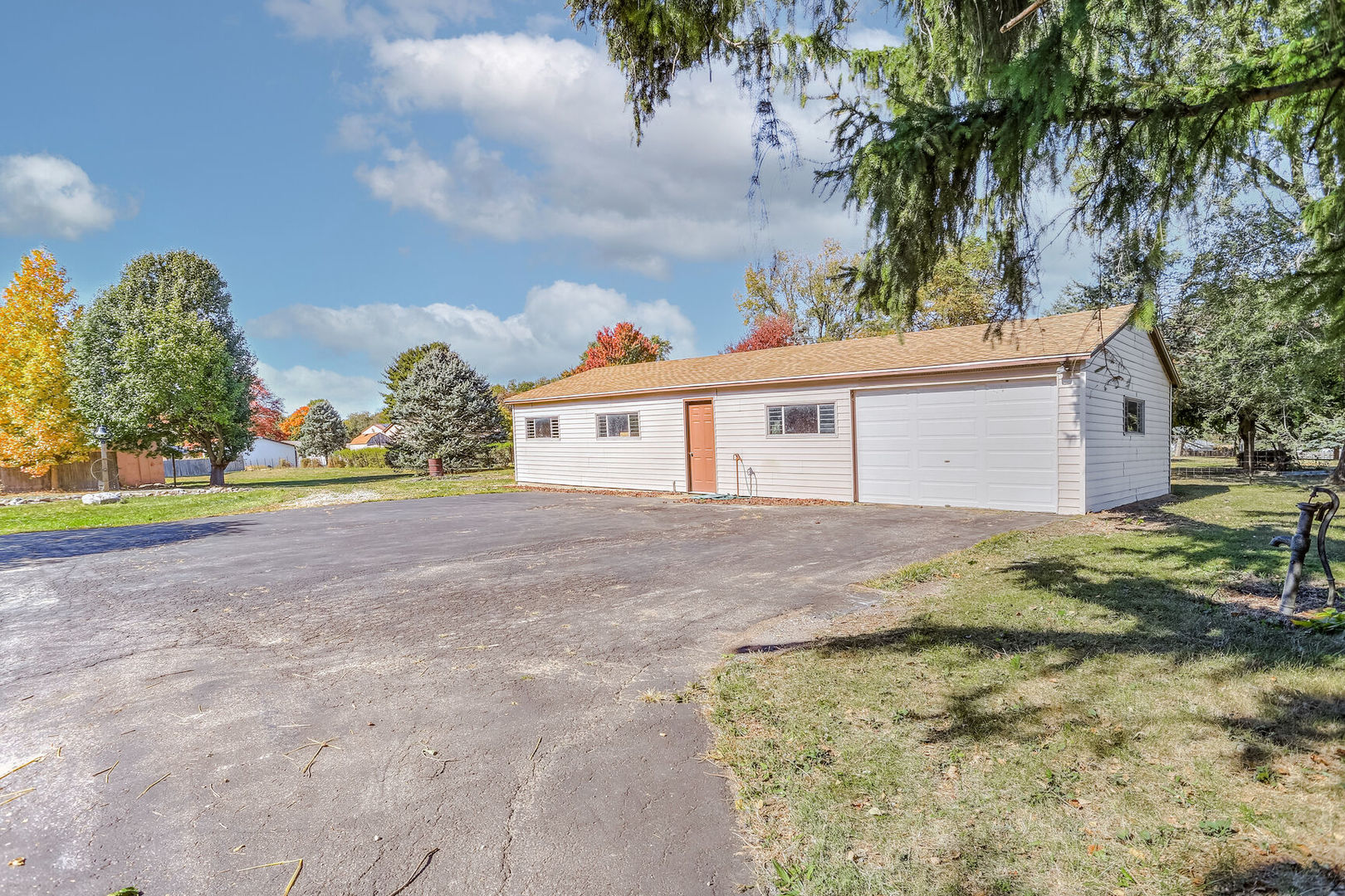 205 South Prairie View Road Mahomet, IL 61853 - Photo 36 of 40 Gallery Image 36