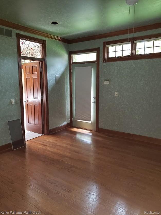 515 Harrison Street Rochester, MI 48307 - Photo 12 of 29 Master.jpg