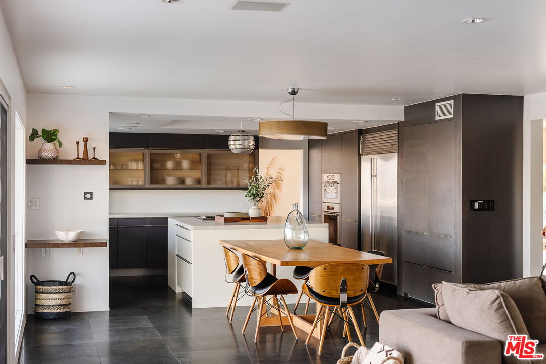 2028 Stradella Road Los Angeles, CA 90077 - Photo 14 of 36
