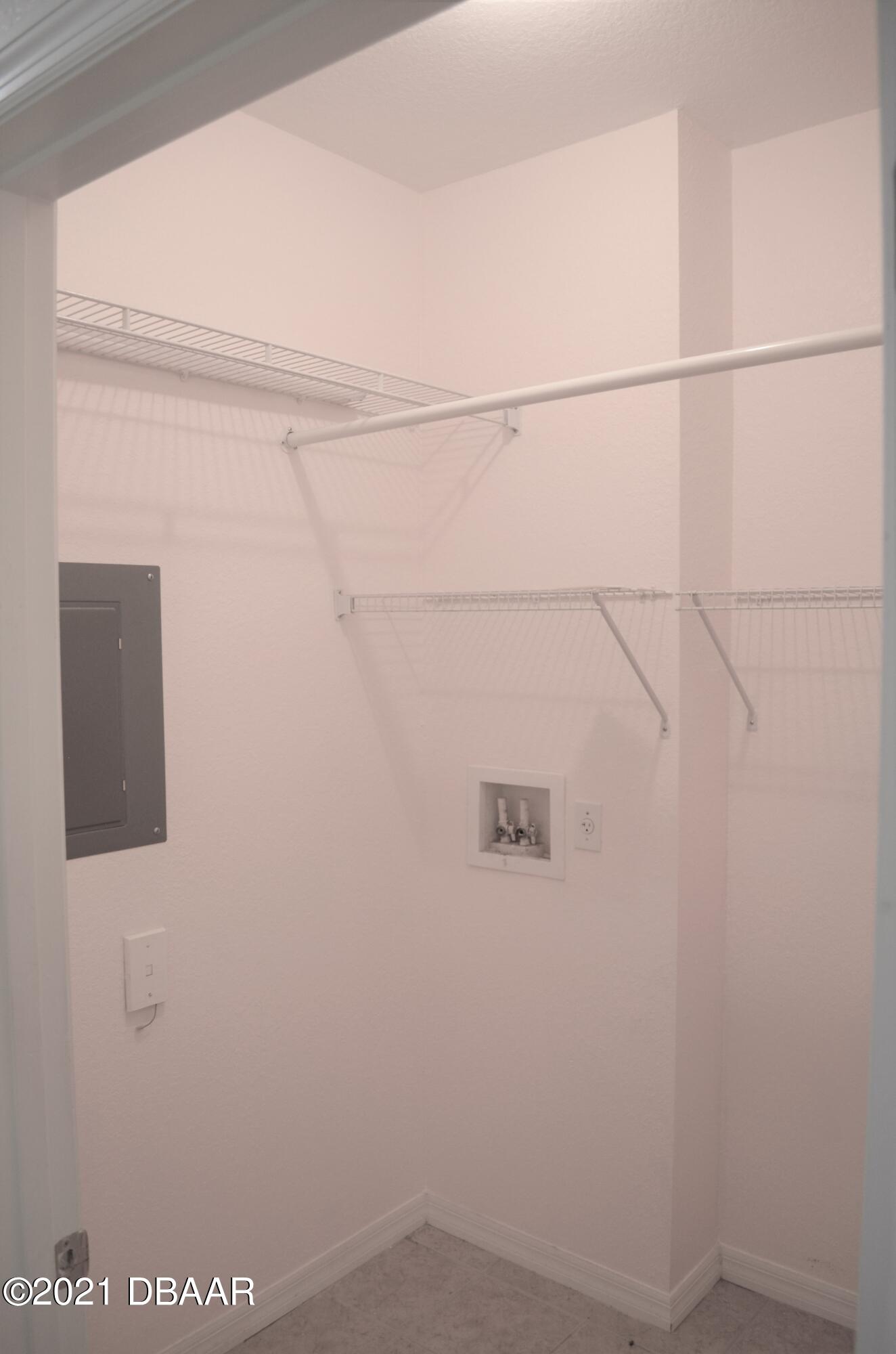 830 Airport Road, Unit 711 Port Orange, FL 32128 - Photo 43 of 47 a close up view of a shower