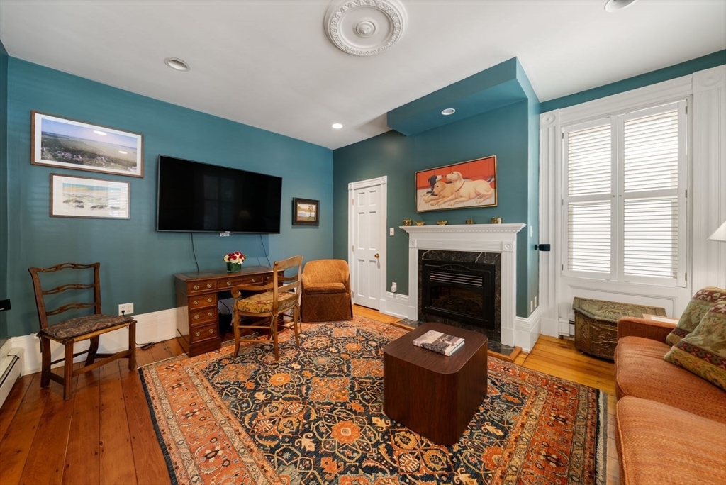 51 Chestnut Street Boston, MA 02129 - Photo 3 of 40