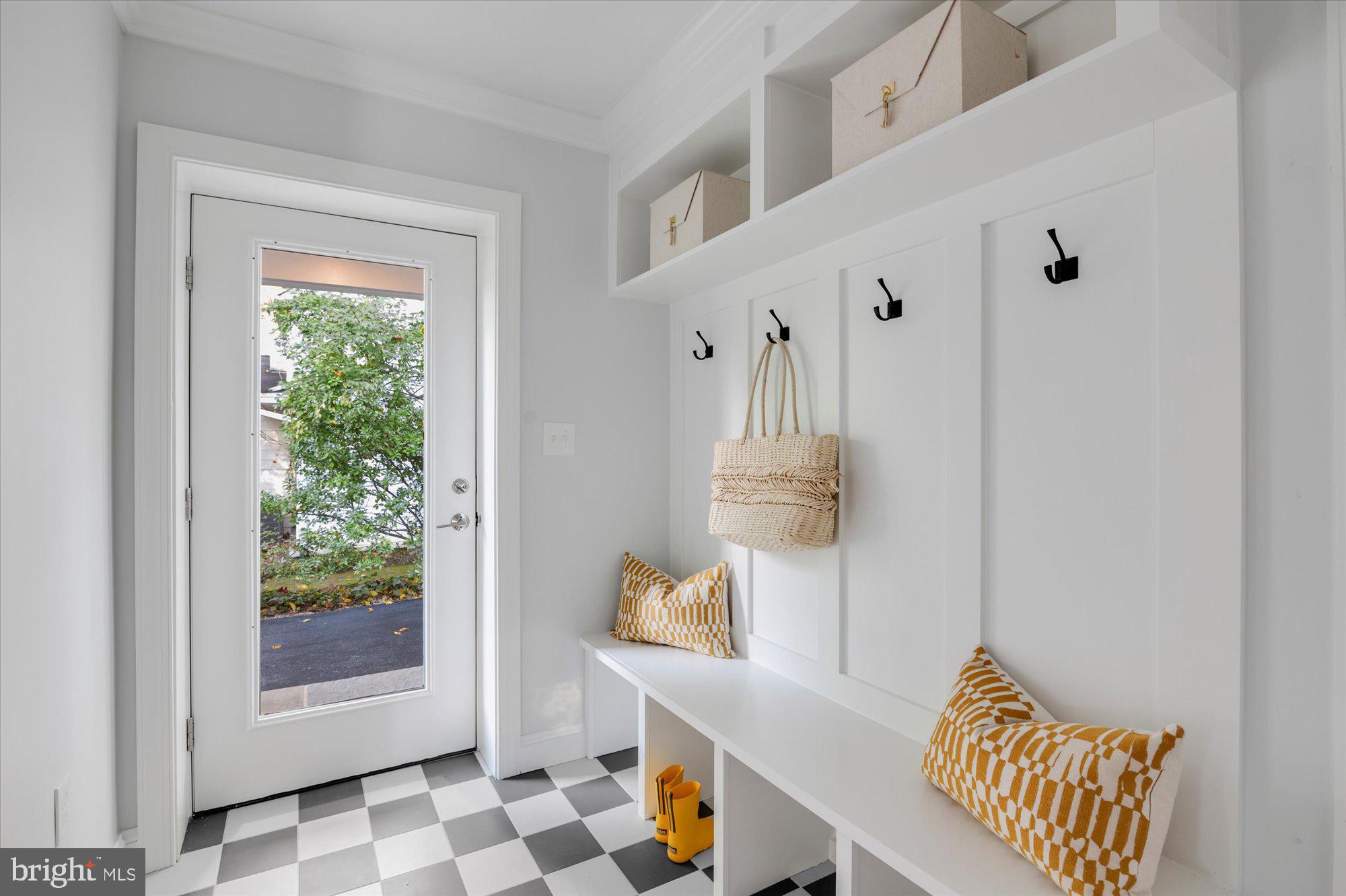 3112 Circle Hill Road Alexandria, VA 22305 - Photo 12 of 66