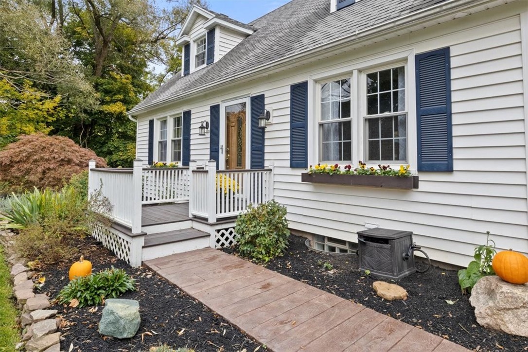 230 North Greece Road Greece, NY 14468 - Photo 4 of 37