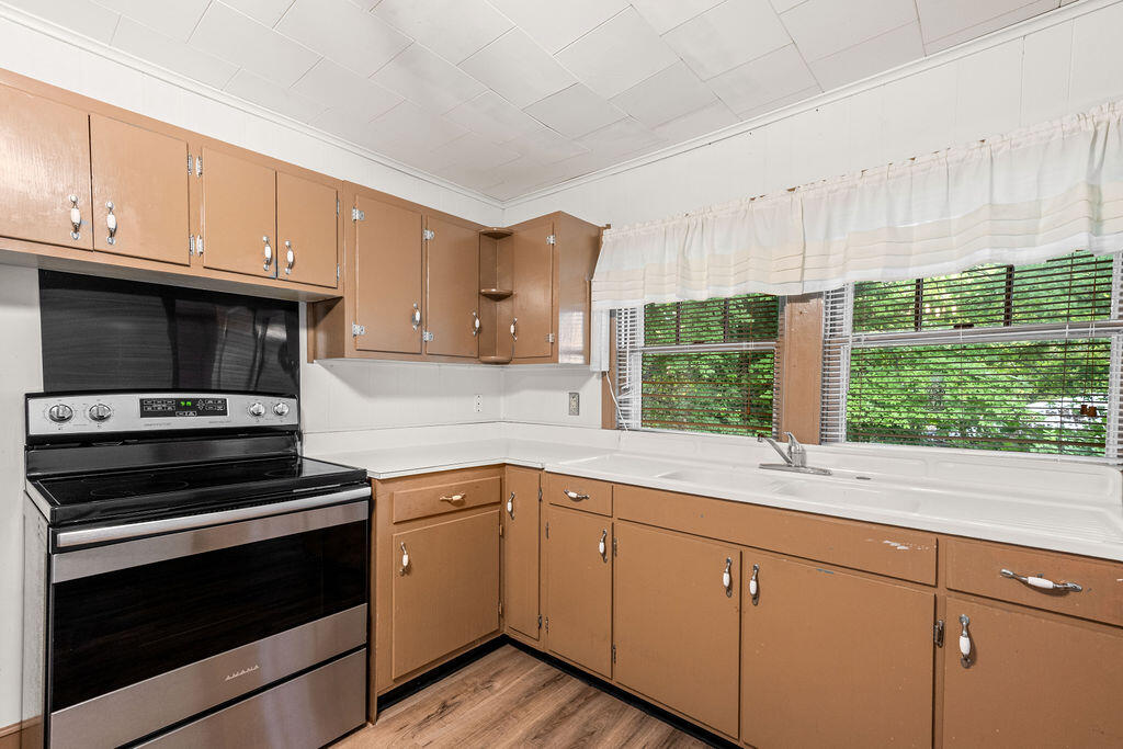 136 Summitt Street Rossville, GA 30741 - Photo 4 of 27 136Summit-10