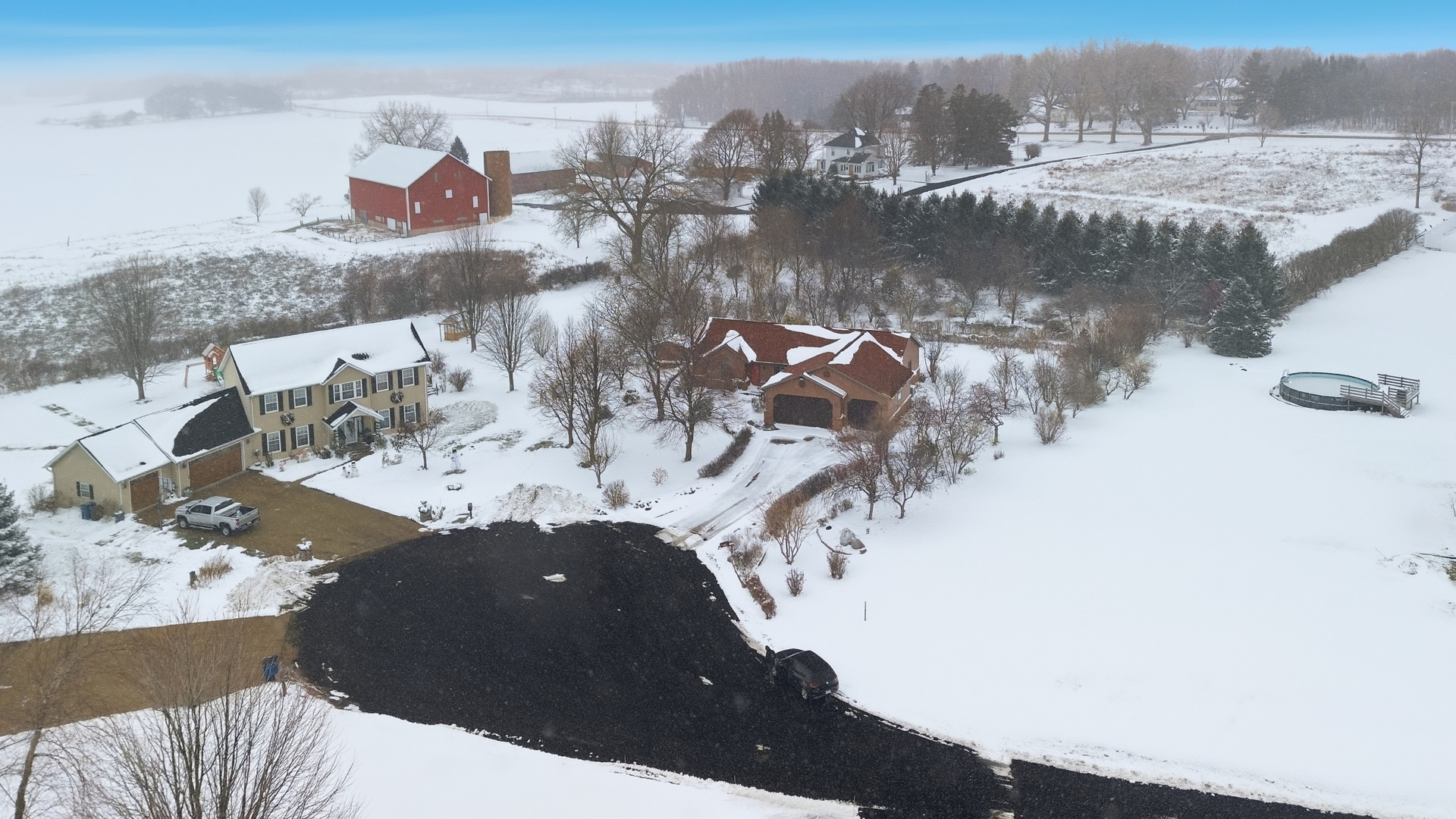 678 Pheasant Run Dixon, IL 61021 - Photo 28 of 29 a view of city from terrace