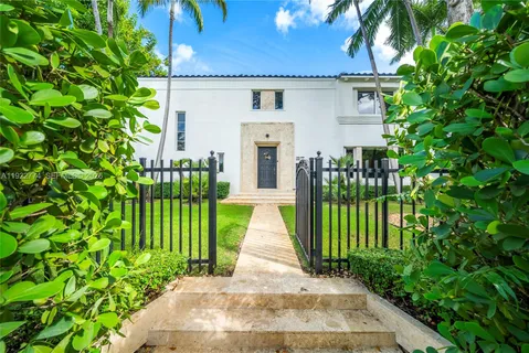 $4,499,999 | 5181 La Gorce Drive, Miami Beach, FL 33140
