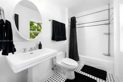 $4,499,999 | 5181 La Gorce Drive, Miami Beach, FL 33140