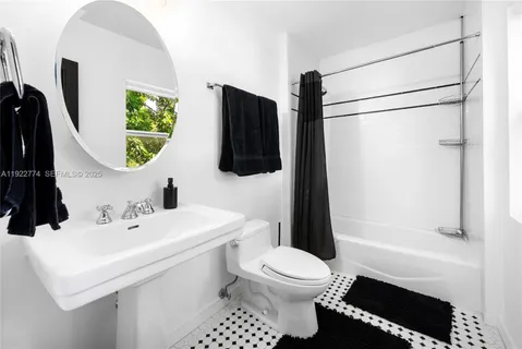 $4,999,999 | 5181 La Gorce Drive, Miami Beach, FL 33140