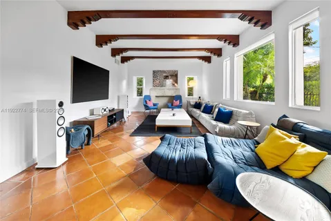 $4,499,999 | 5181 La Gorce Drive, Miami Beach, FL 33140