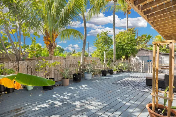 $1,449,000 | 1614 Dennis Street, Key West, FL 33040