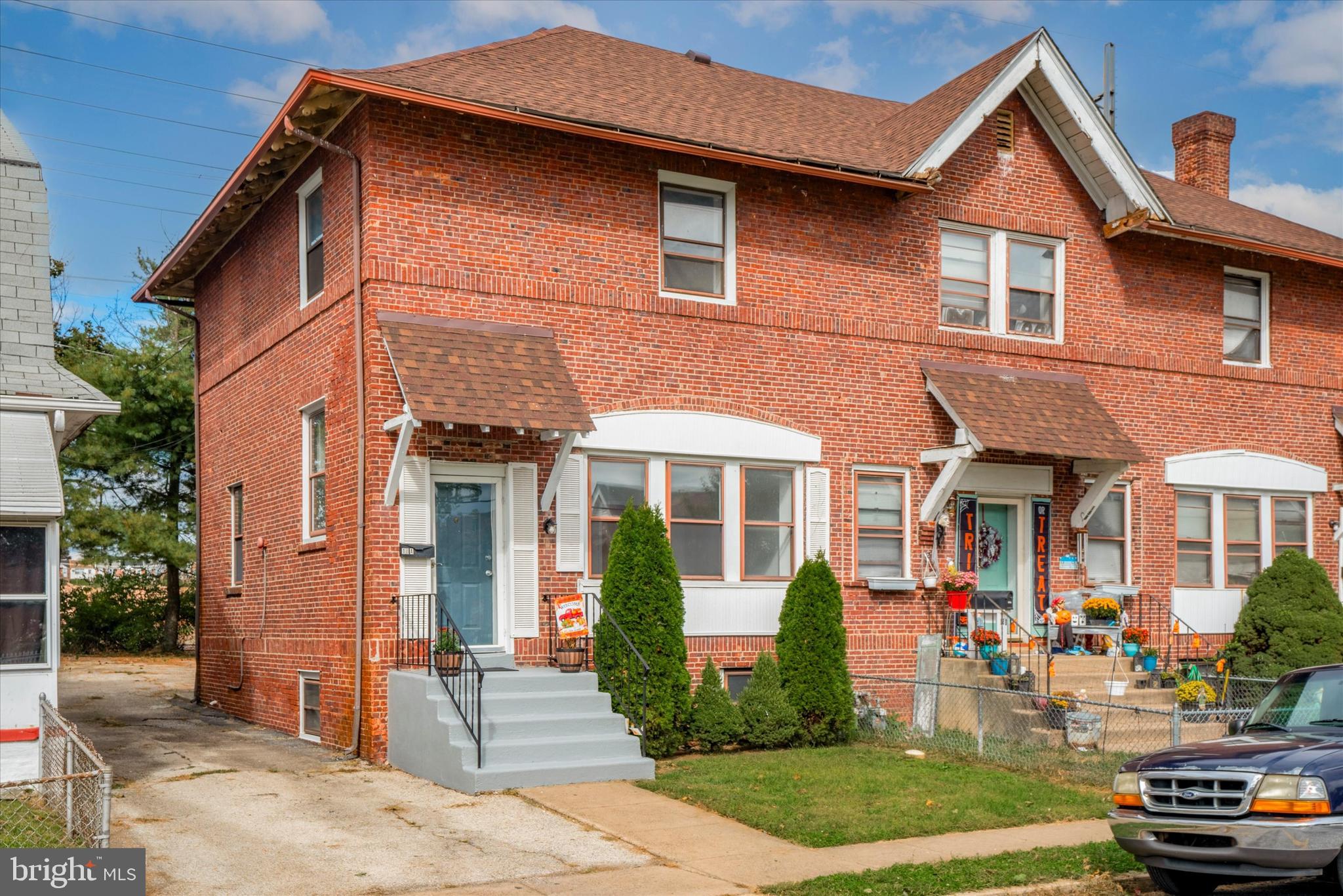 18 Chestnut Street Marcus Hook, PA 19061 - Photo 1 of 13