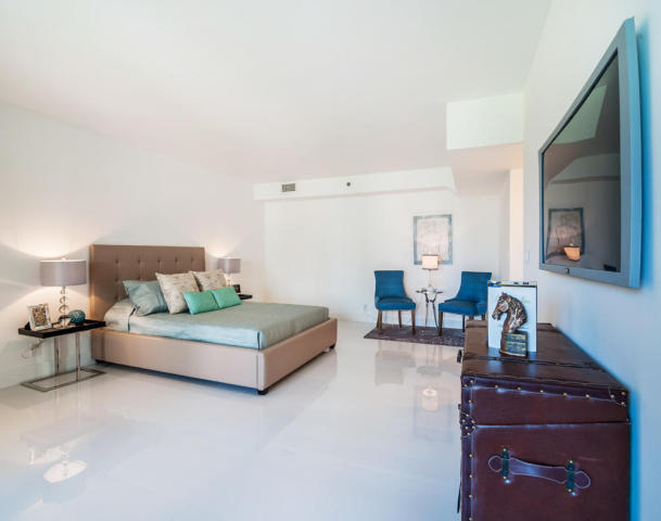 140 Southeast 5th Avenue, Unit 345 Boca Raton, FL 33432 - Photo 15 of 38 Master Bedroom