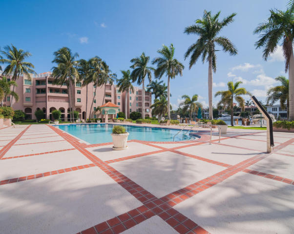 140 Southeast 5th Avenue, Unit 345 Boca Raton, FL 33432 - Photo 2 of 38 Pool